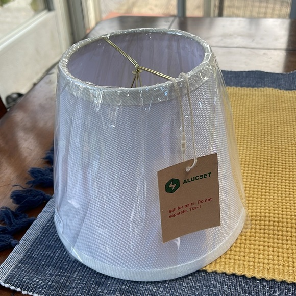 Small Lamp Shade Clip On Bulb for Candelabra Bulbs Barrel Fabric Lampshade - Picture 11 of 14